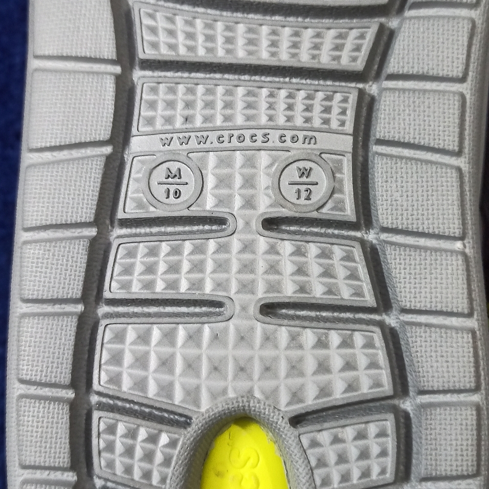 CROCS NWOT - Picture 5 of 6